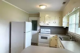 2064 Fountaintown Rd, Chinquapin, NC 28521 - Photo 10