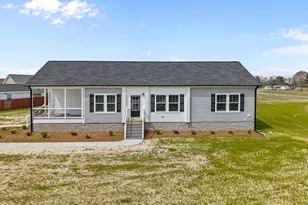 2246 Blackhawk Dr, Farmville, NC 27828 - Photo 8