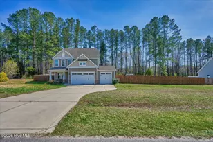 215 Farmhouse Ln, Carthage, NC 28327 - Photo 2
