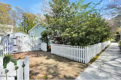 301 E West Street, Southport, NC 28461 - Photo 6