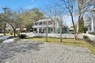 301 E West St, Southport, NC 28461 - Photo 4