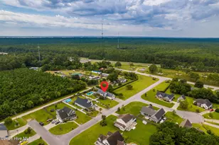 106 Gracelyn Ln, Newport, NC 28570 - Photo 2