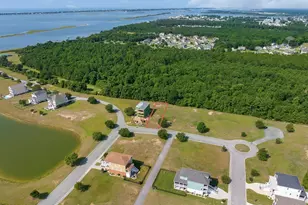 242 Colleton Square, Newport, NC 28570 - Photo 1