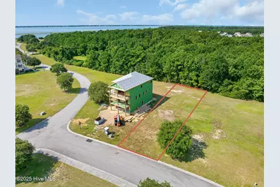 242 Colleton Square, Newport, NC 28570 - Photo 2