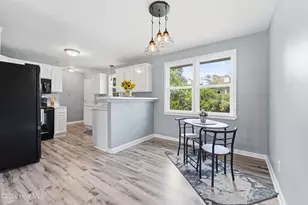 127 King St, Jacksonville, NC 28540 - Photo 12
