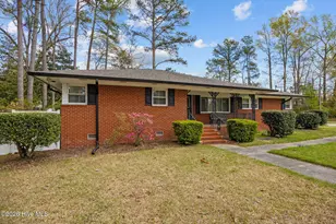 302 Oak Dr, Washington, NC 27889 - Photo 2