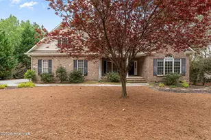 141 Longleaf Dr, West End, NC 27376 - Photo 2