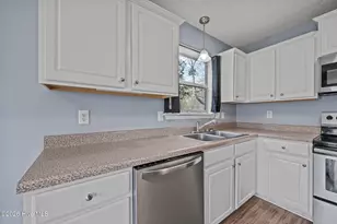 1102 Audrey Ct, Jacksonville, NC 28540 - Photo 8