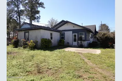 201 E Thompson Avenue, Stantonsburg, NC 27883 - Photo 18