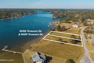 8050 Treasure Dr, Oriental, NC 28571 - Photo 2