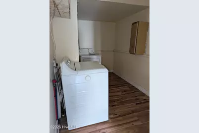 406 Academy Street E, Wilson, NC 27893 - Photo 12