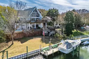 240 Salter Path Rd, Pine Knoll Shores, NC 28512 - Photo 6