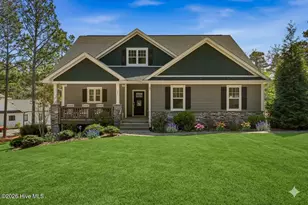 121 Longleaf Dr, West End, NC 27376 - Photo 1