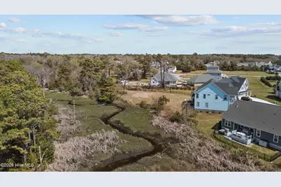 662 Fishermans Point, Newport, NC 28570 - Photo 2