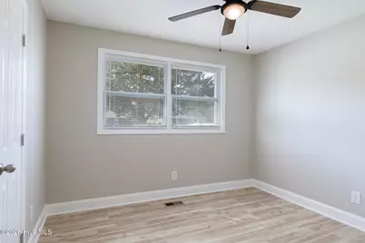 1002 Able Street, Elizabethtown, NC 28337 - Photo 12