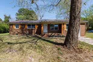1002 Able St, Elizabethtown, NC 28337 - Photo 1