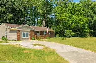 200 Dale Dr, Jacksonville, NC 28540 - Photo 2