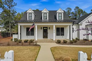 275 Hollycrest Dr, Pinehurst, NC 28374 - Photo 1