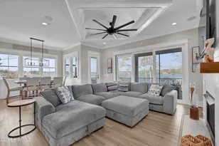 823 Chadwick Shores Dr, Sneads Ferry, NC 28460 - Photo 16