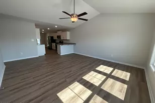 502 Cove Dr, Newport, NC 28570 - Photo 2
