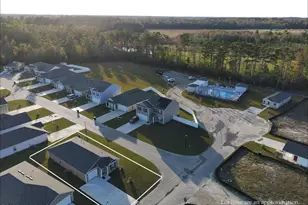 209 Ashworth Dr, Tabor City, NC 28463 - Photo 2