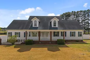 819 Badger Cir, Greenville, NC 27834 - Photo 2