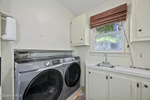 2812 Evans St, Morehead City, NC 28557 - Photo 14
