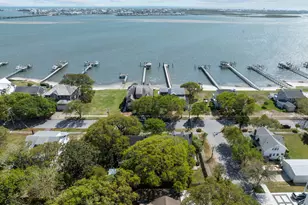 2812 Evans St, Morehead City, NC 28557 - Photo 36