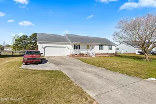 129 Kanton Dr, Jacksonville, NC 28540 - Photo 2