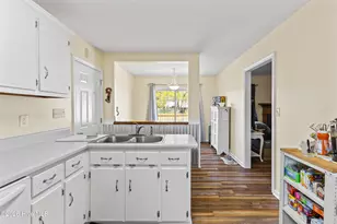 129 Kanton Dr, Jacksonville, NC 28540 - Photo 10