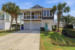 1607 Pinfish Ln, Carolina Beach, NC 28428 - Photo 4