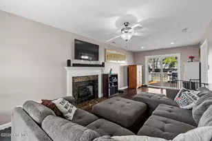 303 Kojack Ct, Richlands, NC 28574 - Photo 16