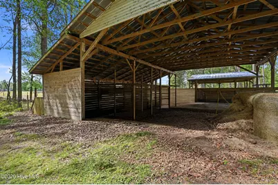 2639 Nc Highway 211, Clarkton, NC 28433 - Photo 20