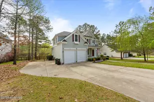 197 Maplewood Dr, Sanford, NC 27332 - Photo 2