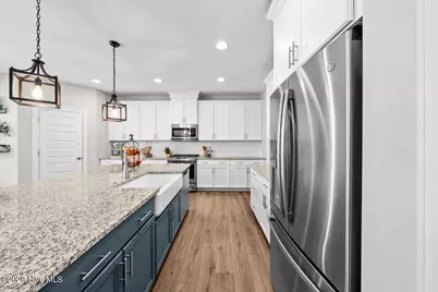 980 W Hedgelawn Way, Southern Pines, NC 28387 - Photo 6