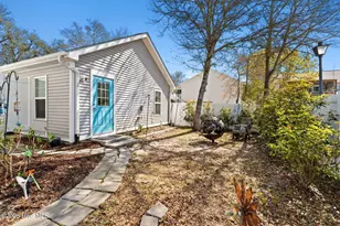 140 NE 16th St, Oak Island, NC 28465 - Photo 32