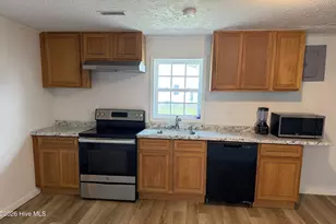 515 McInnis St, Pembroke, NC 28372 - Photo 16