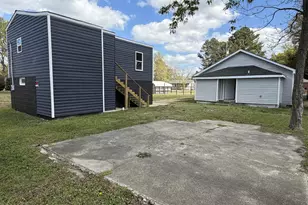 515 McInnis St, Pembroke, NC 28372 - Photo 36