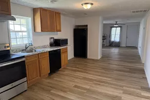 515 McInnis St, Pembroke, NC 28372 - Photo 14