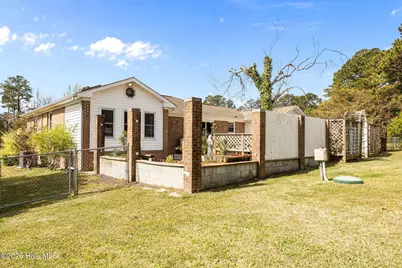 404 Maplehurst Drive, Jacksonville, NC 28540 - Photo 36