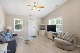 305 Osprey Ridge Dr, Emerald Isle, NC 28594 - Photo 6