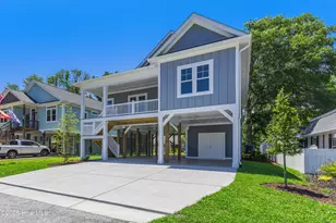 125 NW 19th St, Oak Island, NC 28465 - Photo 8