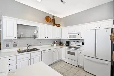 8855 Radcliff Drive NW #13d, Calabash, NC 28467 - Photo 4