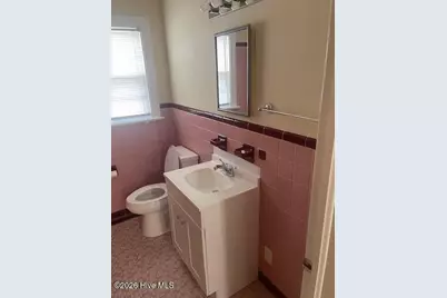 406 W Daniels Street, Kinston, NC 28501 - Photo 12