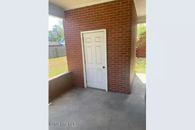 406 W Daniels Street, Kinston, NC 28501 - Photo 22