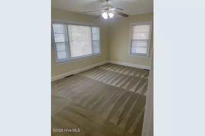 406 W Daniels Street, Kinston, NC 28501 - Photo 2
