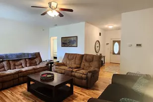 102 Borough Nest Dr, Swansboro, NC 28584 - Photo 6