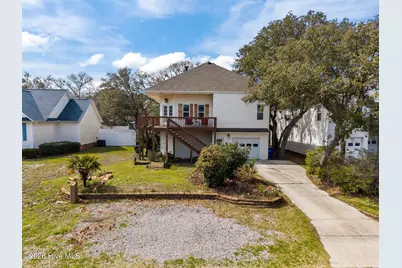 217 NE 61st Street, Oak Island, NC 28465 - Photo 4