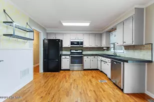 117 Brookfield Dr, Wilmington, NC 28405 - Photo 6