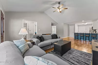 106 Walnut Avenue, Hamlet, NC 28345 - Photo 6